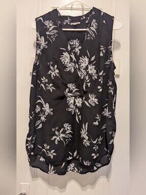 Halogen Black Floral Sleeveless V-Neck Tank